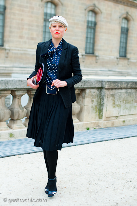 http://www.gastrochic.com/wp-content/uploads/2011/03/navy-blue-with-polka-dots-louis-vuitton.jpg